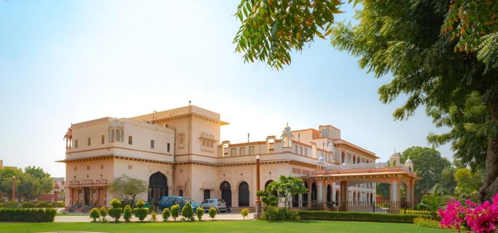 Hotel Basant Vihar Palace Bíkáner Exteriér fotografie